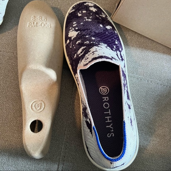 NWT Rare Retired Rothy’s Sneaker in Ocean Iris - Size 8 - Picture 6 of 10